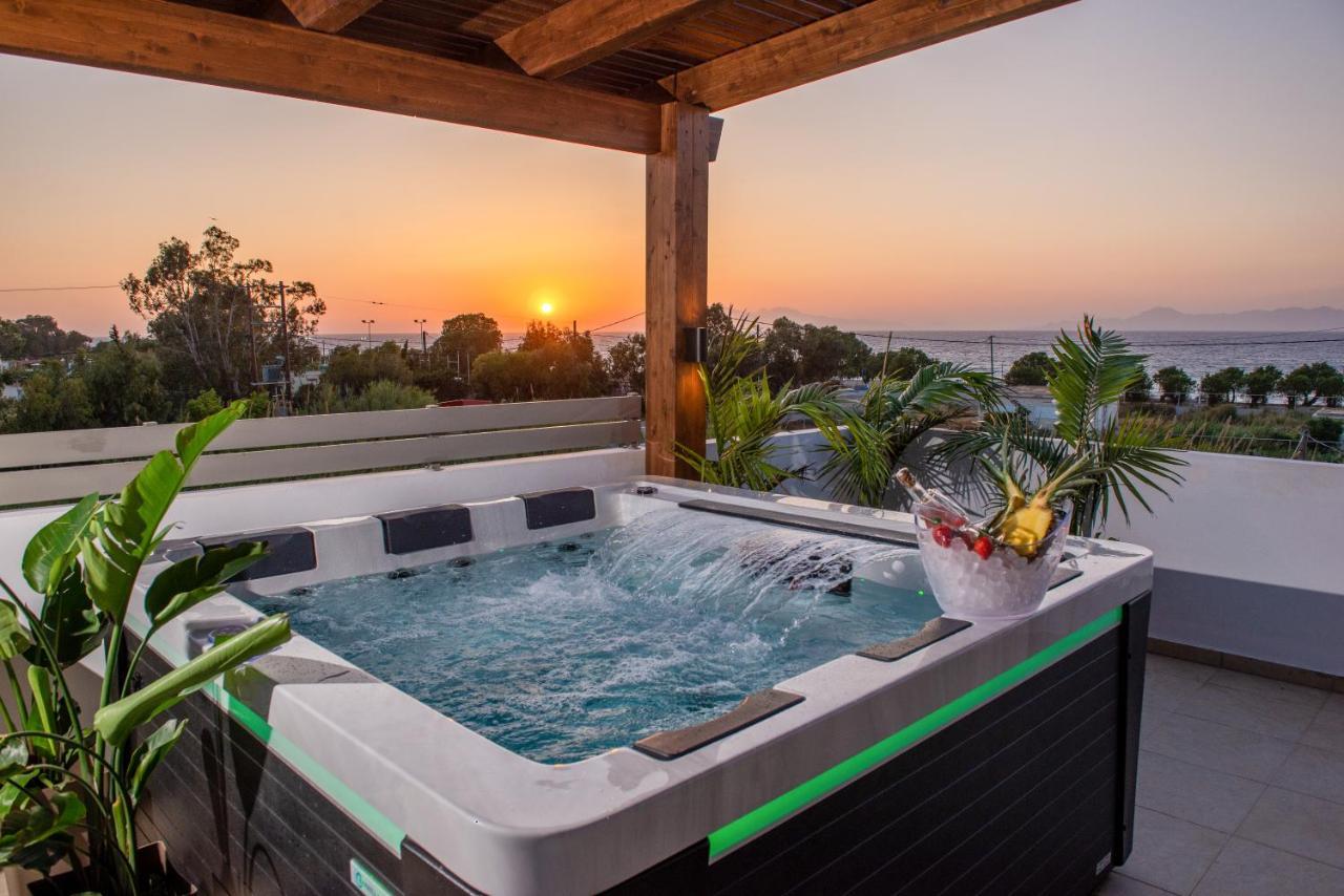 Odyssea Top View & Hot Jacuzzi Front Beach Kremastí Buitenkant foto