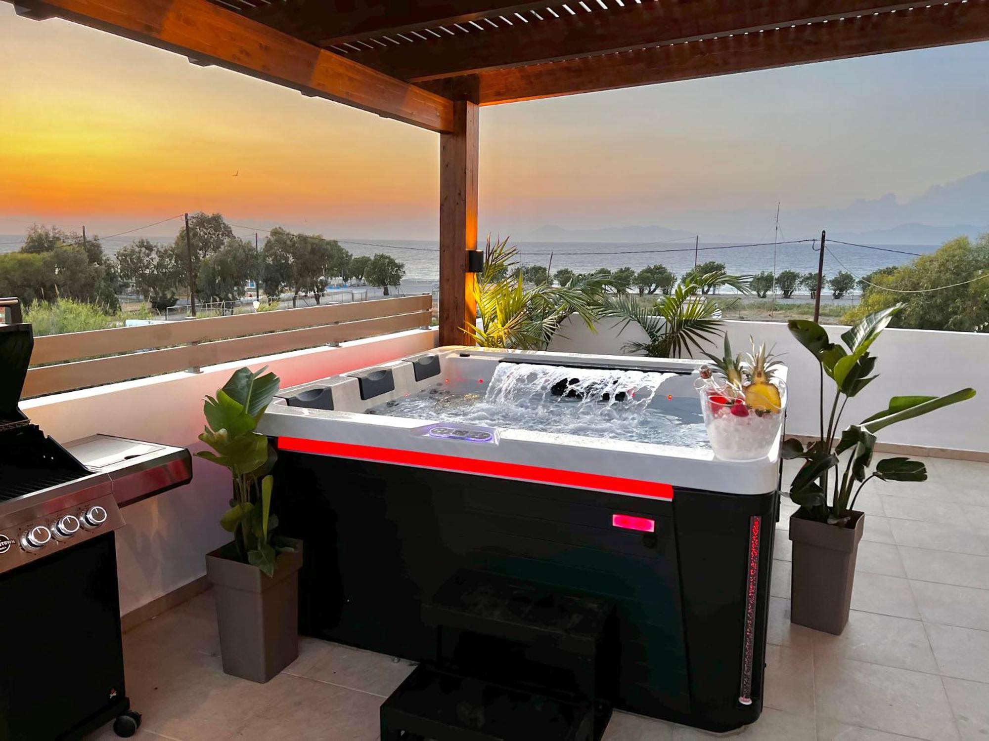 Odyssea Top View & Hot Jacuzzi Front Beach Kremastí Buitenkant foto